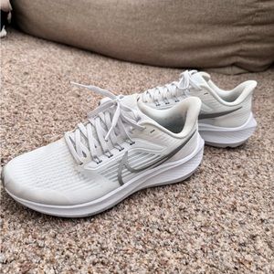 Women’s Nike Air Zoom Running Shoe